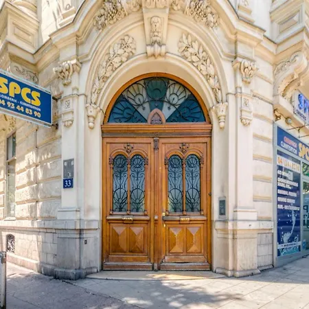 Διαμέρισμα Available And Secure - With Balcony In The Golden Square